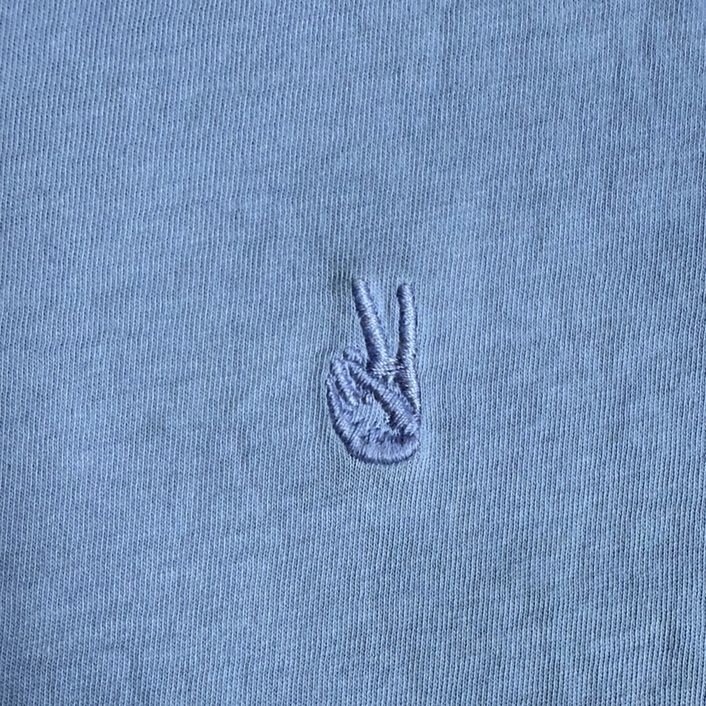 JOHN VARVATOS Men’s Light Purple V-Neck T-Shirt - Picture 3 of 7